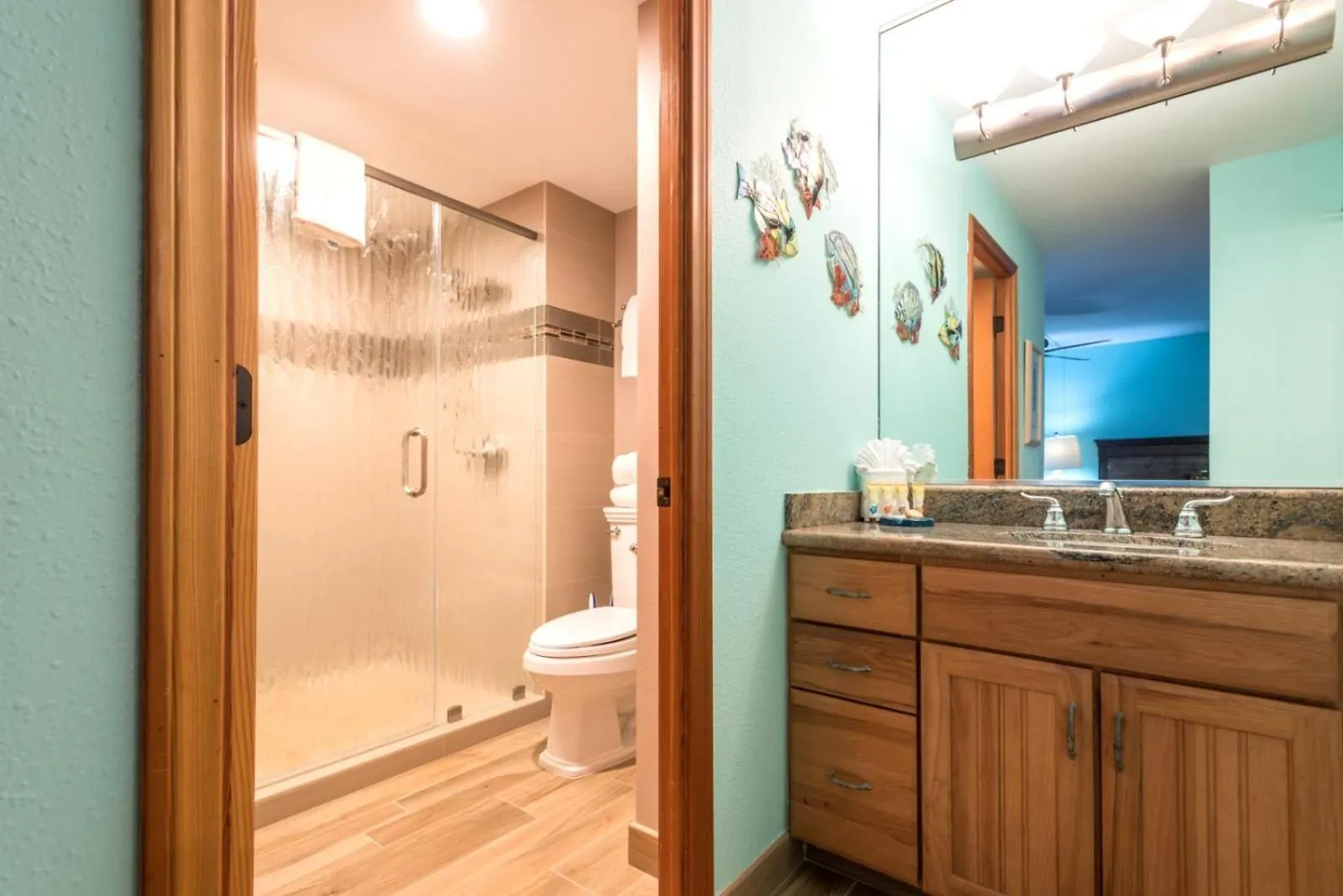 Spacious 4-Bedroom Mahana Collection - Multi Unit Listing - Same Building - Ocean Front - 2 Free Rental Cars Mah-301 Mah-419 Kaanapali Apartment