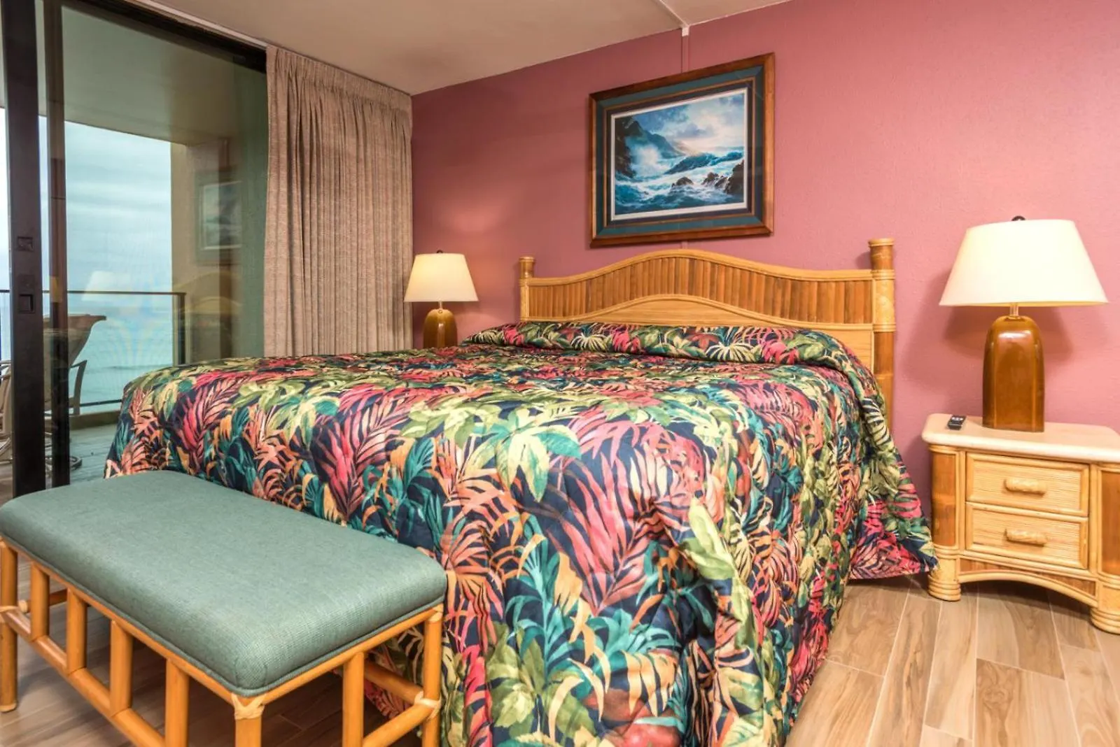 Apartment Spacious 4-Bedroom Mahana Collection - Multi Unit Listing - Same Building - Ocean Front - 2 Free Rental Cars Mah-301 Mah-419 Kaanapali USA